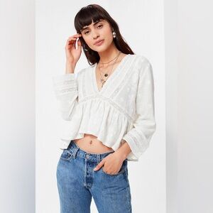 UO Isabella Embroidered Lace Cropped Top size L